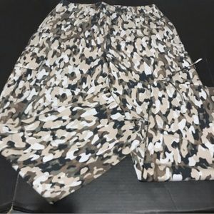 Men’s Only NY Camo Pants Size 32